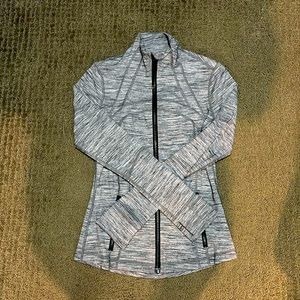 Lululemon define jacket size 6. Worn but shows no wear